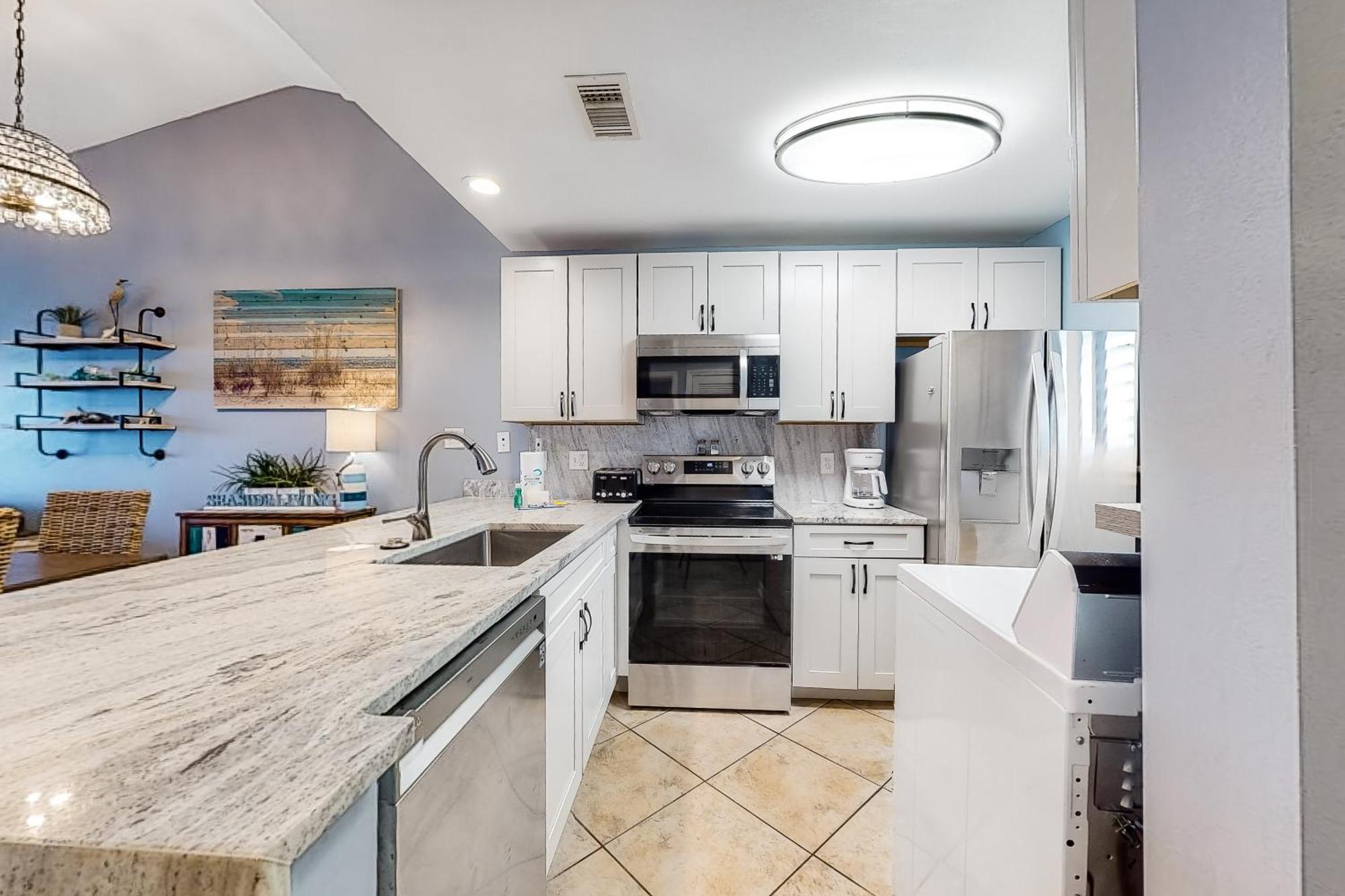 Romar Beach Condos Gulf Shores Room photo
