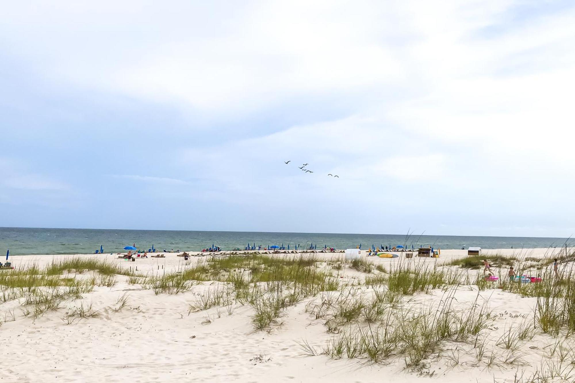 Romar Beach Condos Gulf Shores Room photo